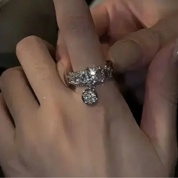 14k Silver Plated Women's Ring with Diamond Accents Size 12 - Picture 2 of 4